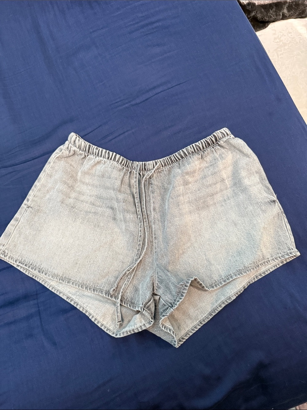 H&M Light Blue Elastic-Waist Denim Shorts